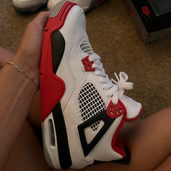 fire red retro jordan 4s - Picture 2 of 5